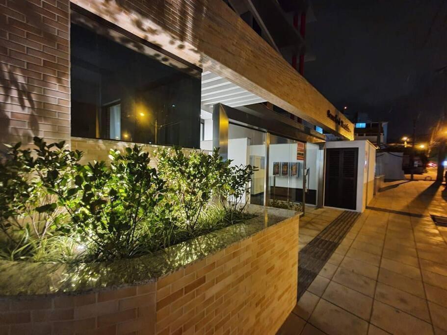 Apartamento 2 Suites Com Piscina E Churrasqueira, Ao Lado Da Ufsc Florianópolis 외부 사진